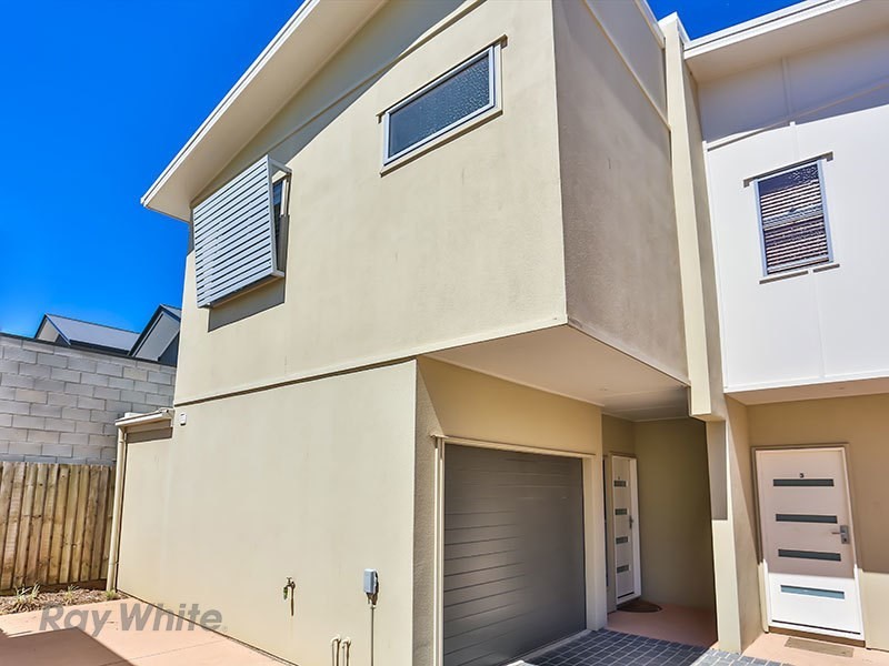 2/9 Bradley Avenue, Kedron QLD 4031