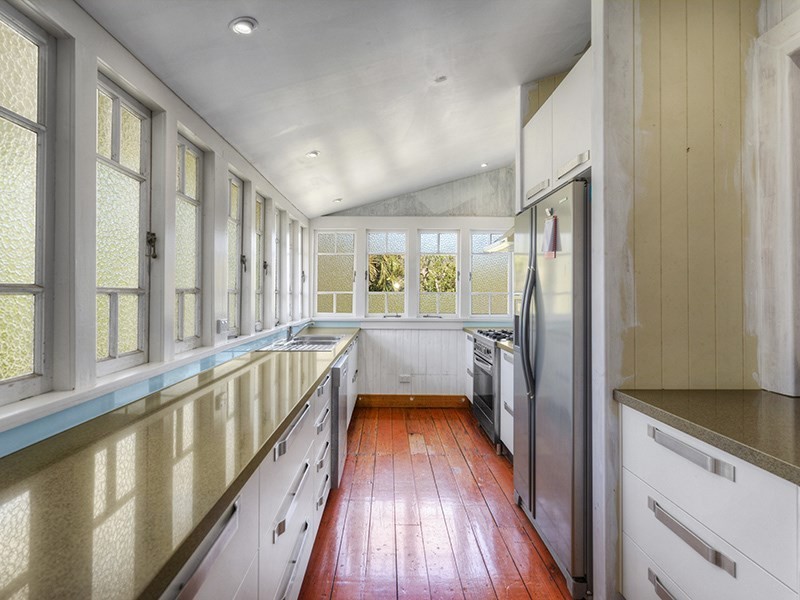 40 Glenfern Avenue, Kedron QLD 4031