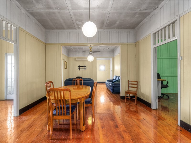 40 Glenfern Avenue, Kedron QLD 4031