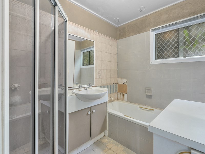 25 Gertrude Street, Strathpine QLD 4500