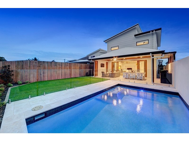 68 Raceview Avenue, Hendra QLD 4011