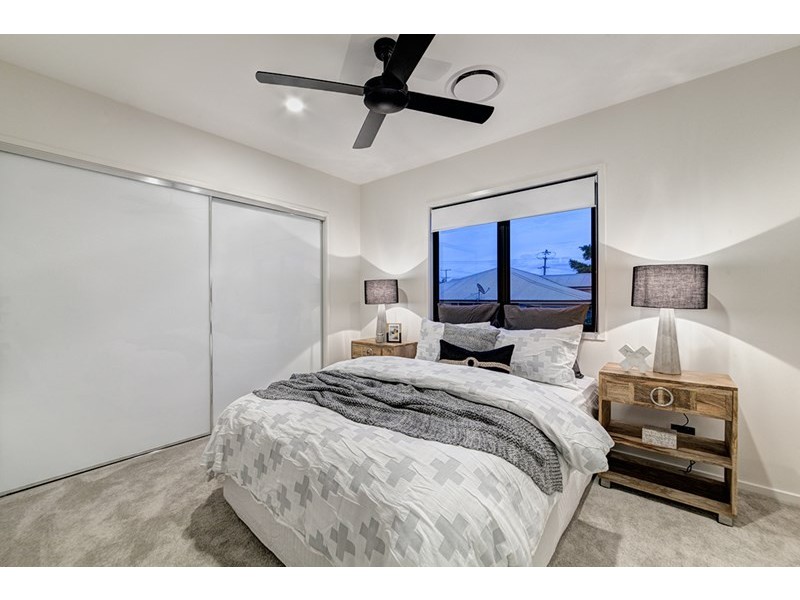 68 Raceview Avenue, Hendra QLD 4011