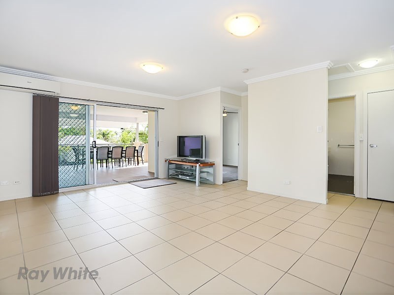 8/15 Rhodes Street, Stafford QLD 4053