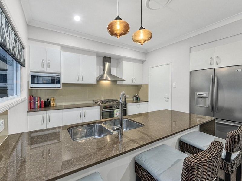 92 Eighth Avenue, Grange QLD 4051