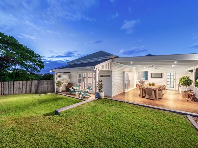 19 Hawdon Street, Wilston QLD 4051
