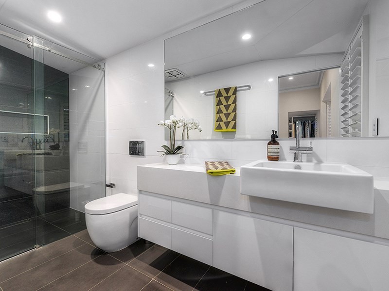 87 Manson Road, Hendra QLD 4011