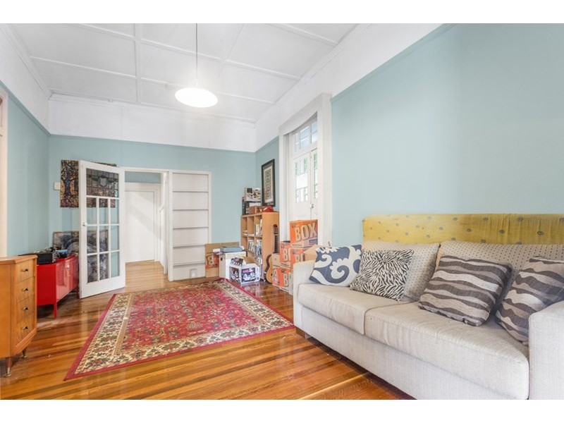 7 West Street, Highgate Hill QLD 4101