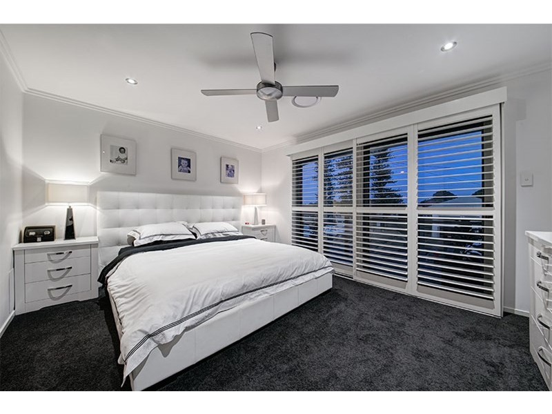 26 Ure Street, Hendra QLD 4011