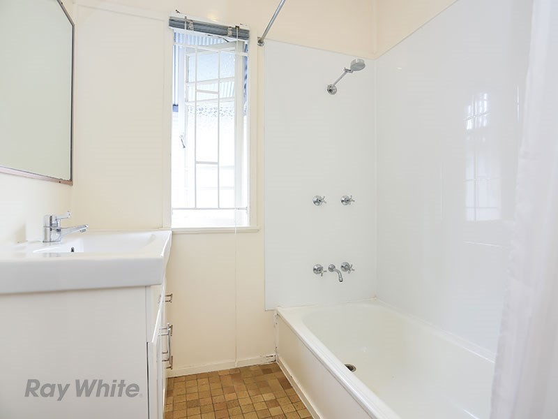 74 Pateena Street, Stafford QLD 4053