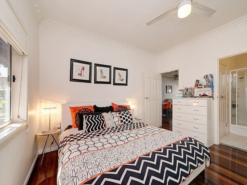 11 williams Avenue, Hendra QLD 4011