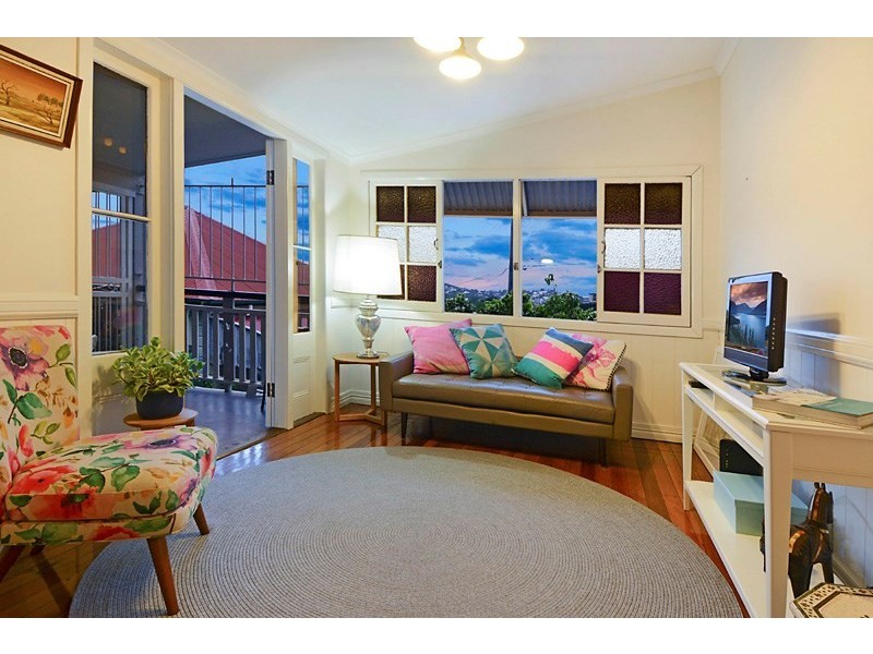 21 Seventh Avenue, Windsor QLD 4030