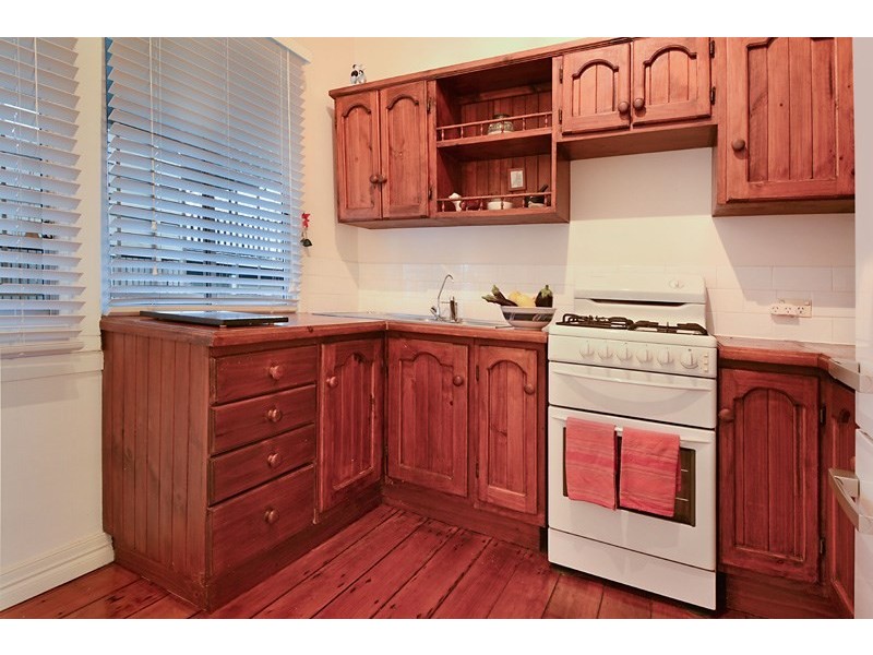 21 Seventh Avenue, Windsor QLD 4030