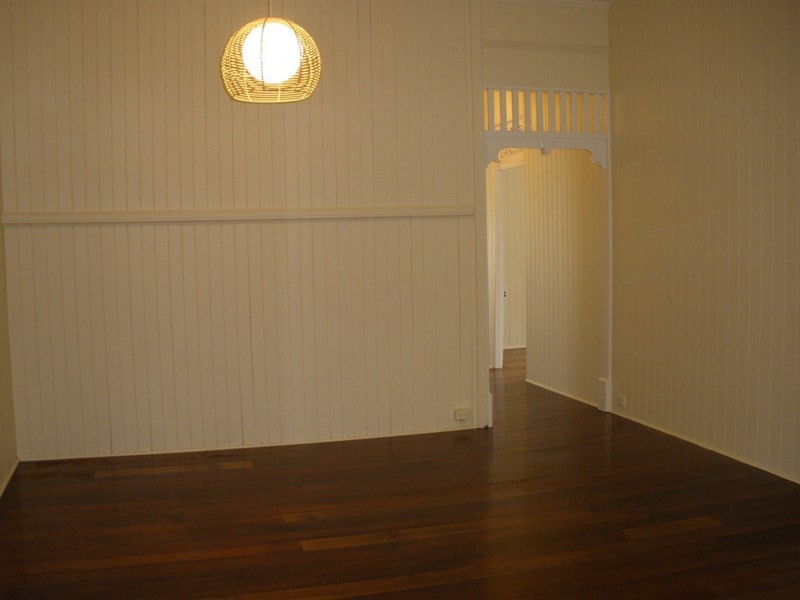 37 Leiper Street, Stafford QLD 4053