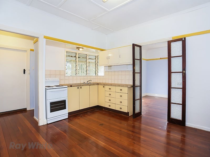 35 Bega Street, Grange QLD 4051