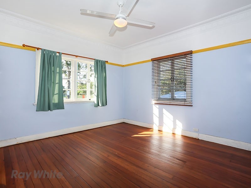 35 Bega Street, Grange QLD 4051