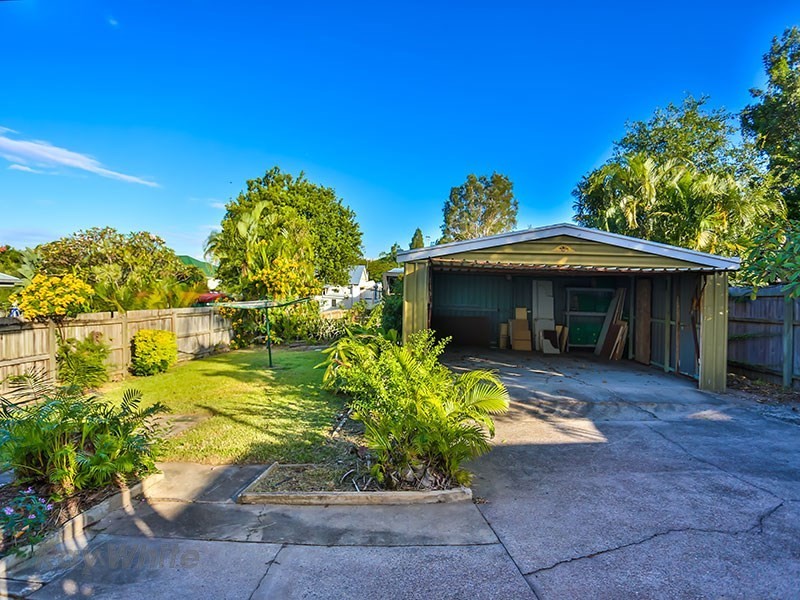 35 Bega Street, Grange QLD 4051