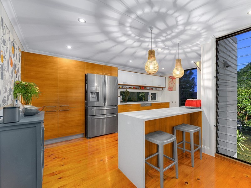 21 Bradley Avenue, Kedron QLD 4031