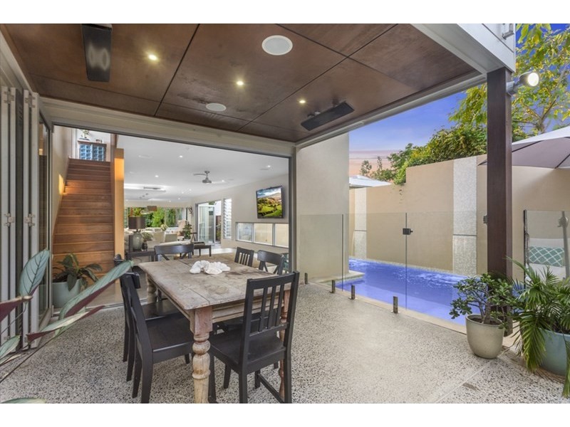 31 Crown Street, Bardon QLD 4065