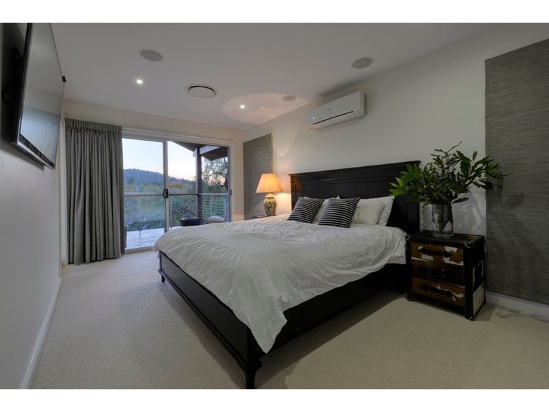 31 Crown Street, Bardon QLD 4065