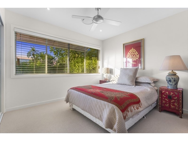 31 Crown Street, Bardon QLD 4065