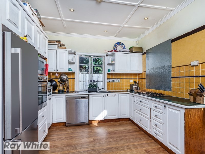 15 Kennion Street, Mitchelton QLD 4053