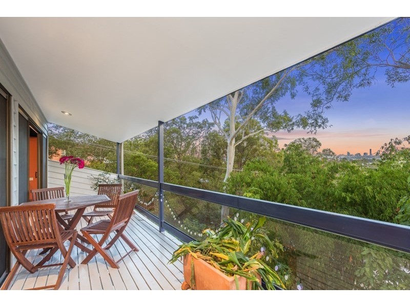 2 Kankool Street, Stafford QLD 4053