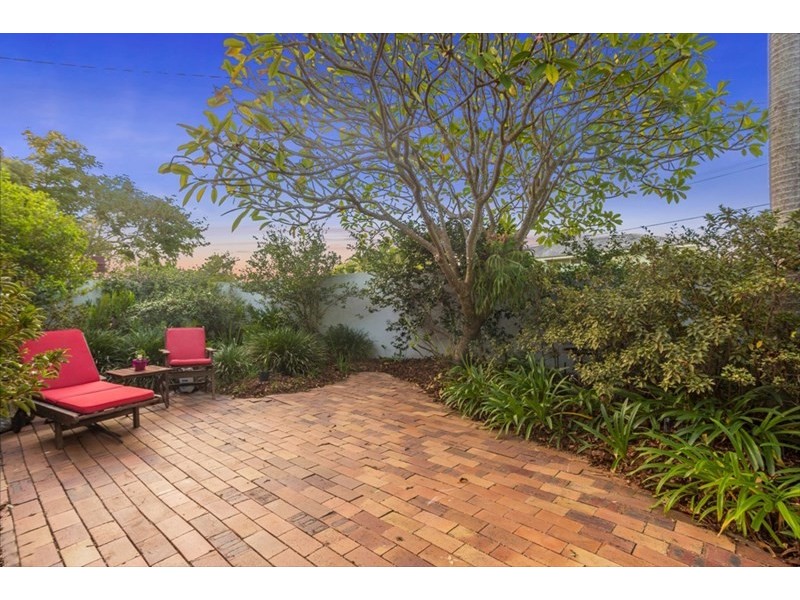 2 Kankool Street, Stafford QLD 4053