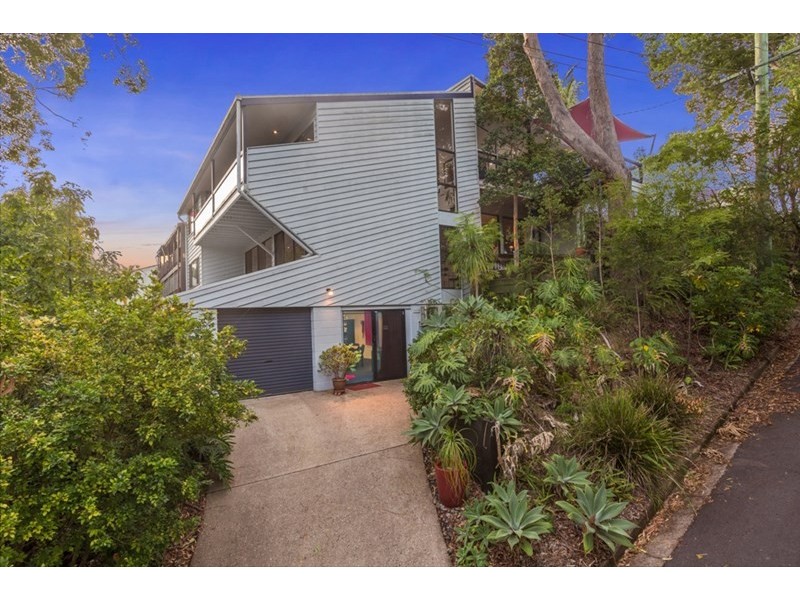 2 Kankool Street, Stafford QLD 4053