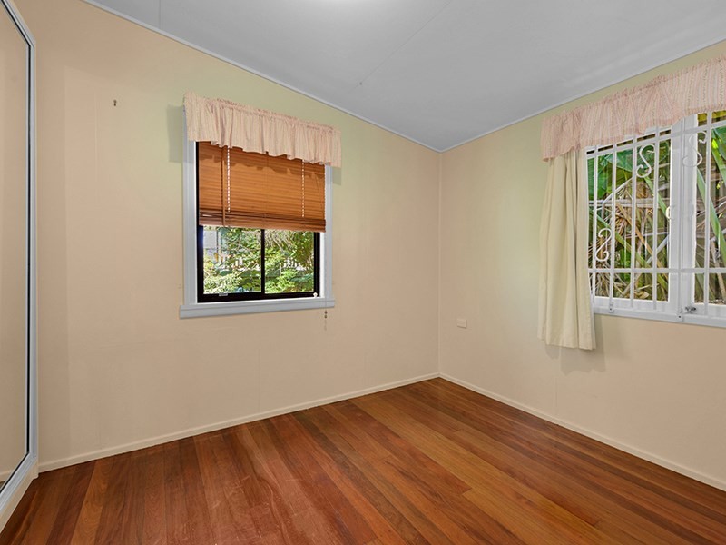 23 Heilbromm Street, Stafford Heights QLD 4053