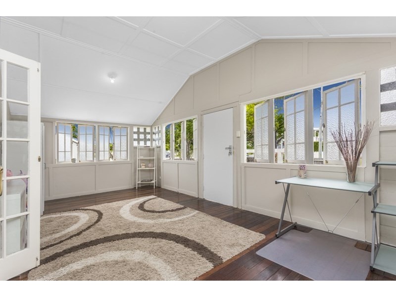 96 Rose Street, Wooloowin QLD 4030