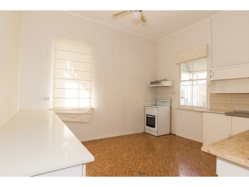 13 Cox Road, Windsor QLD 4030