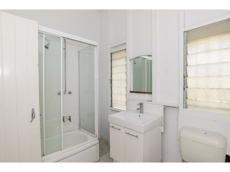 13 Cox Road, Windsor QLD 4030