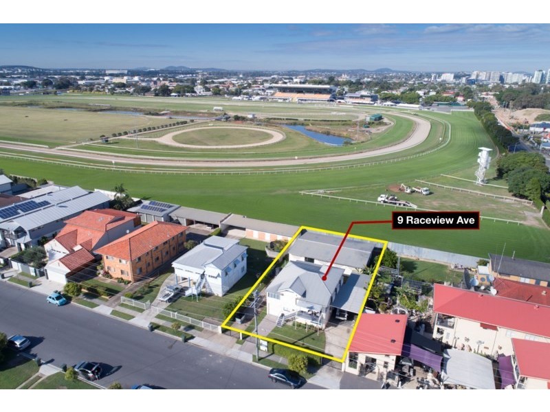 9 Raceview Avenue, Hendra QLD 4011
