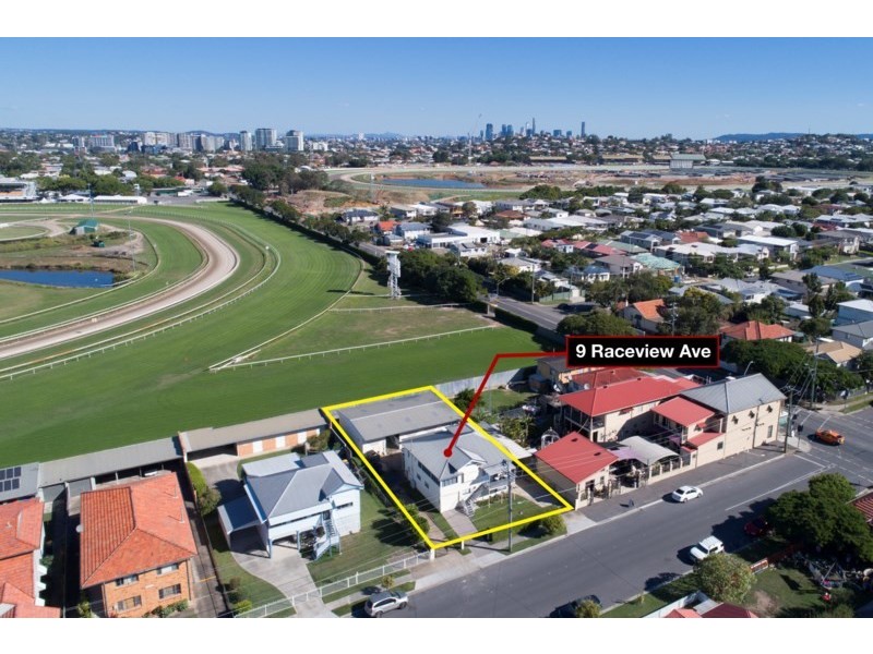 9 Raceview Avenue, Hendra QLD 4011