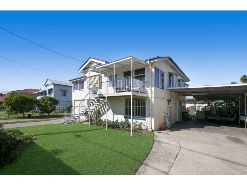 9 Raceview Avenue, Hendra QLD 4011