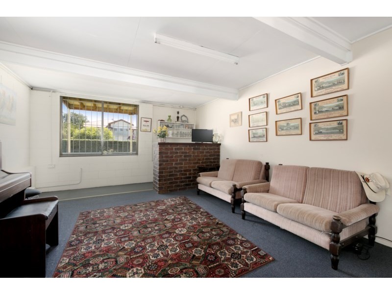 9 Raceview Avenue, Hendra QLD 4011