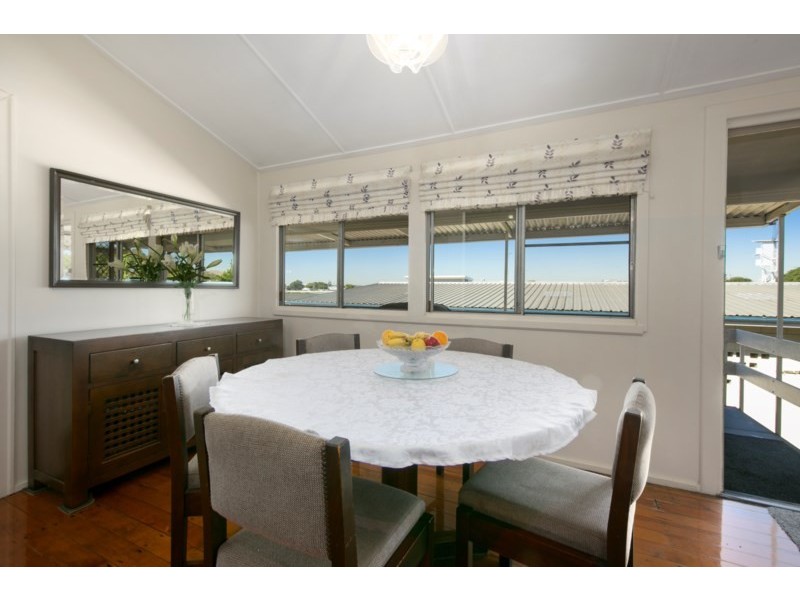 9 Raceview Avenue, Hendra QLD 4011