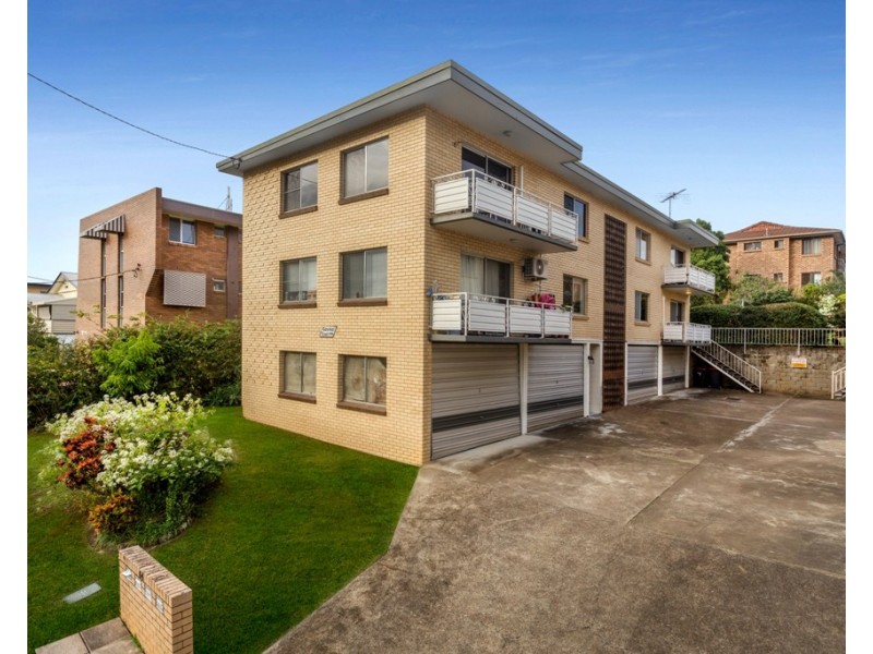 2/64 Alva Terrace, Gordon Park QLD 4031