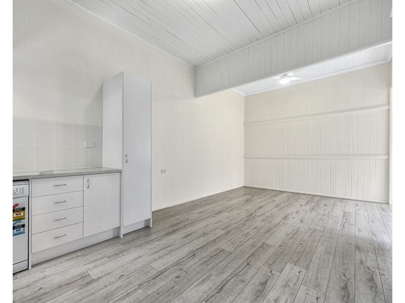 57 Days Road, Grange QLD 4051