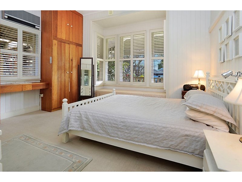 124 Kedron Park Road, Wooloowin QLD 4030