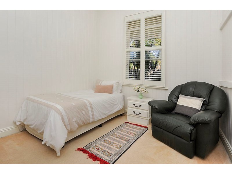 124 Kedron Park Road, Wooloowin QLD 4030