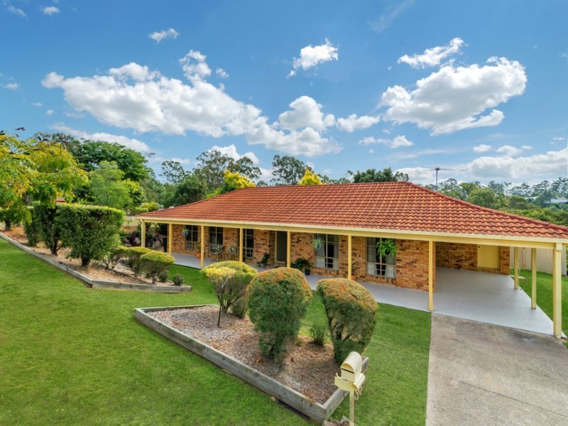 53 Leonarda Drive, Ferny Hills QLD 4055