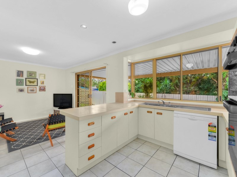 53 Leonarda Drive, Ferny Hills QLD 4055