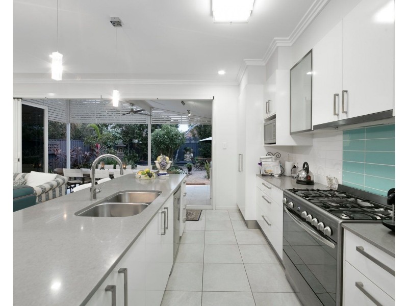 27 Webster Avenue, Hendra QLD 4011