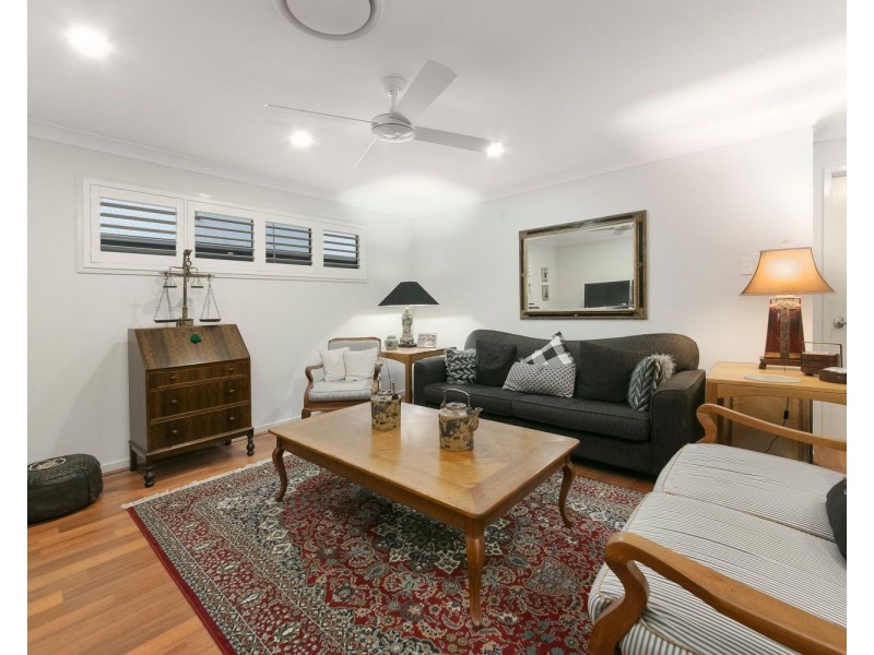 27 Webster Avenue, Hendra QLD 4011