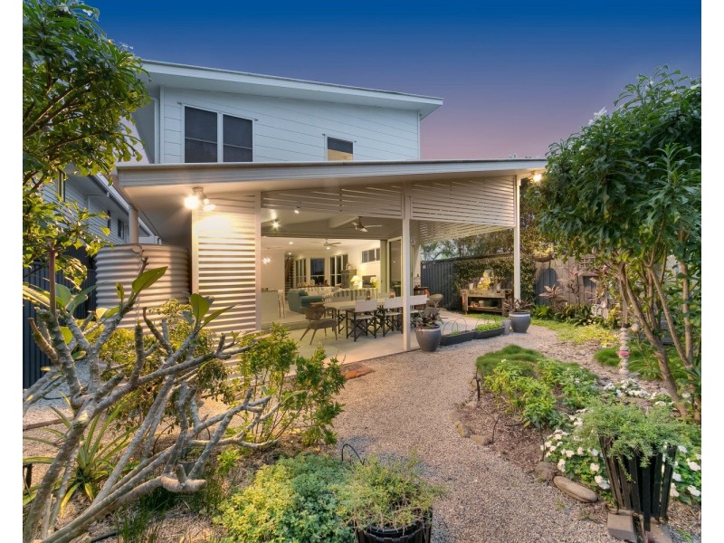 27 Webster Avenue, Hendra QLD 4011