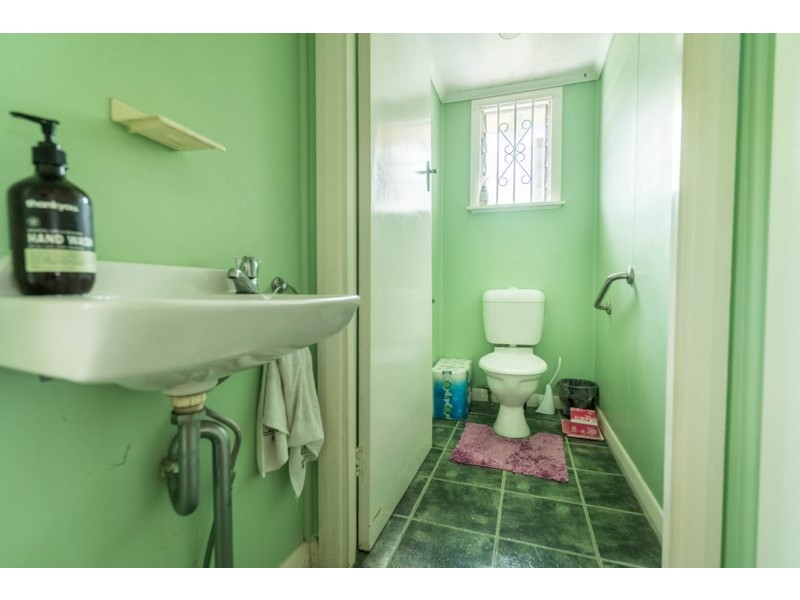 27 Newman Road, Wavell Heights QLD 4012
