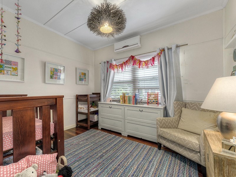 36 Hoolan Street, Stafford QLD 4053