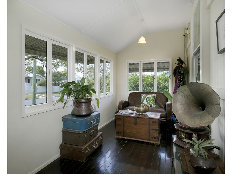 84 Harding Street, Hendra QLD 4011