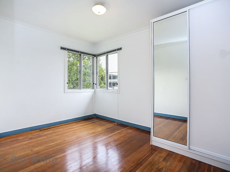 6 Aldren Street, Stafford Heights QLD 4053